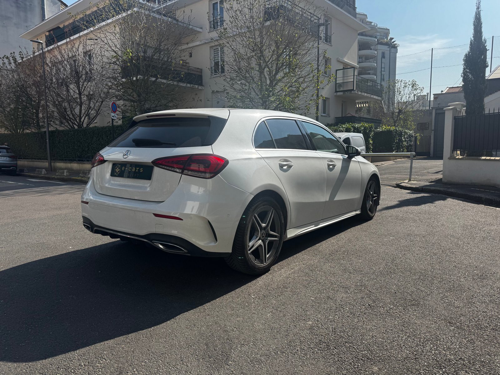 MERCEDES-BENZ Classe A Hatchback 180 d 1.5 d 8V 7G-DCT 116 ch