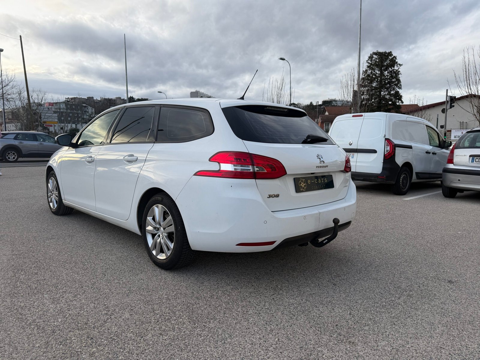 PEUGEOT 308 SW – 1.6 BlueHDi 120ch Allure automatique