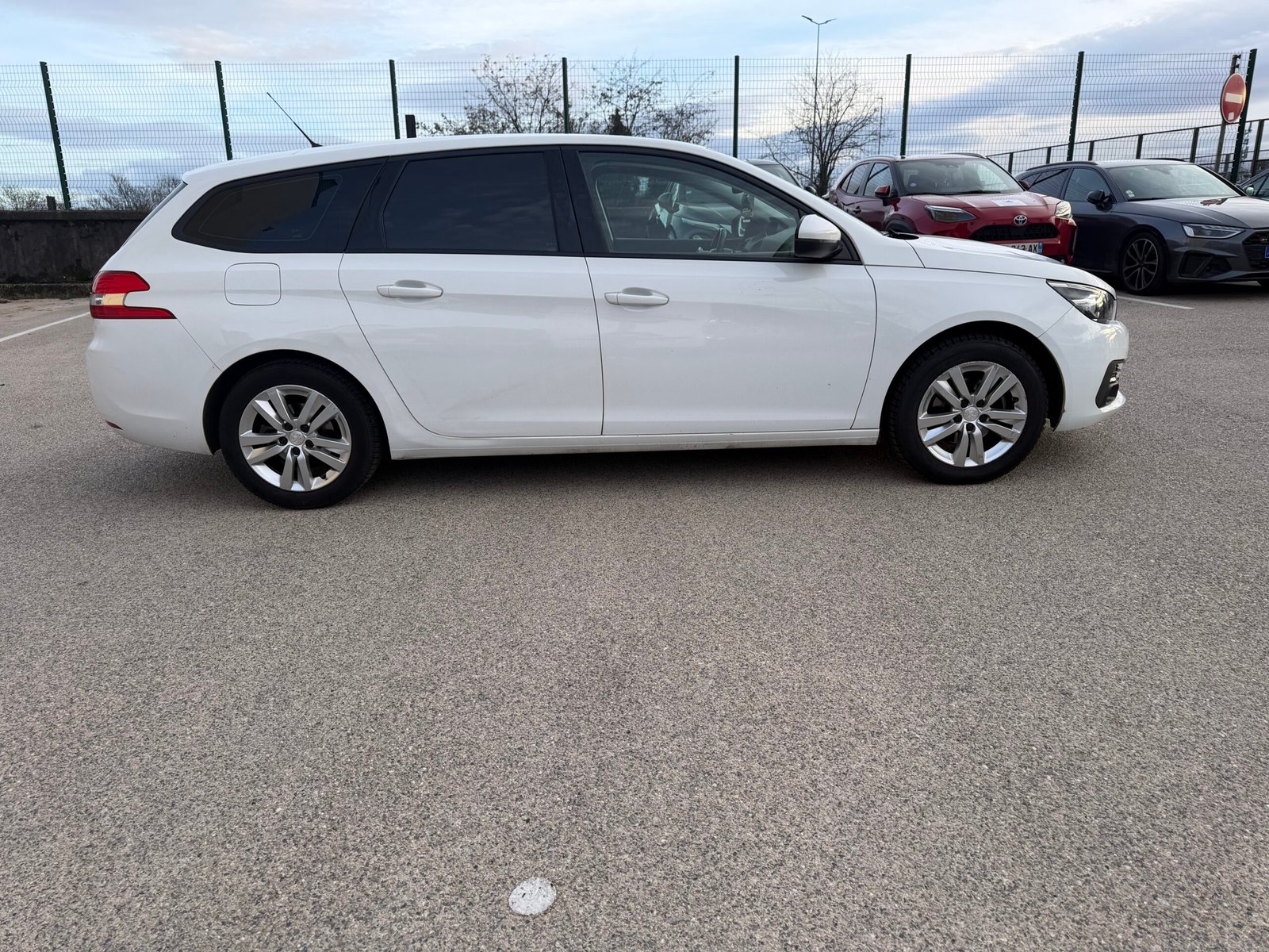 PEUGEOT 308 SW – 1.6 BlueHDi 120ch Allure automatique