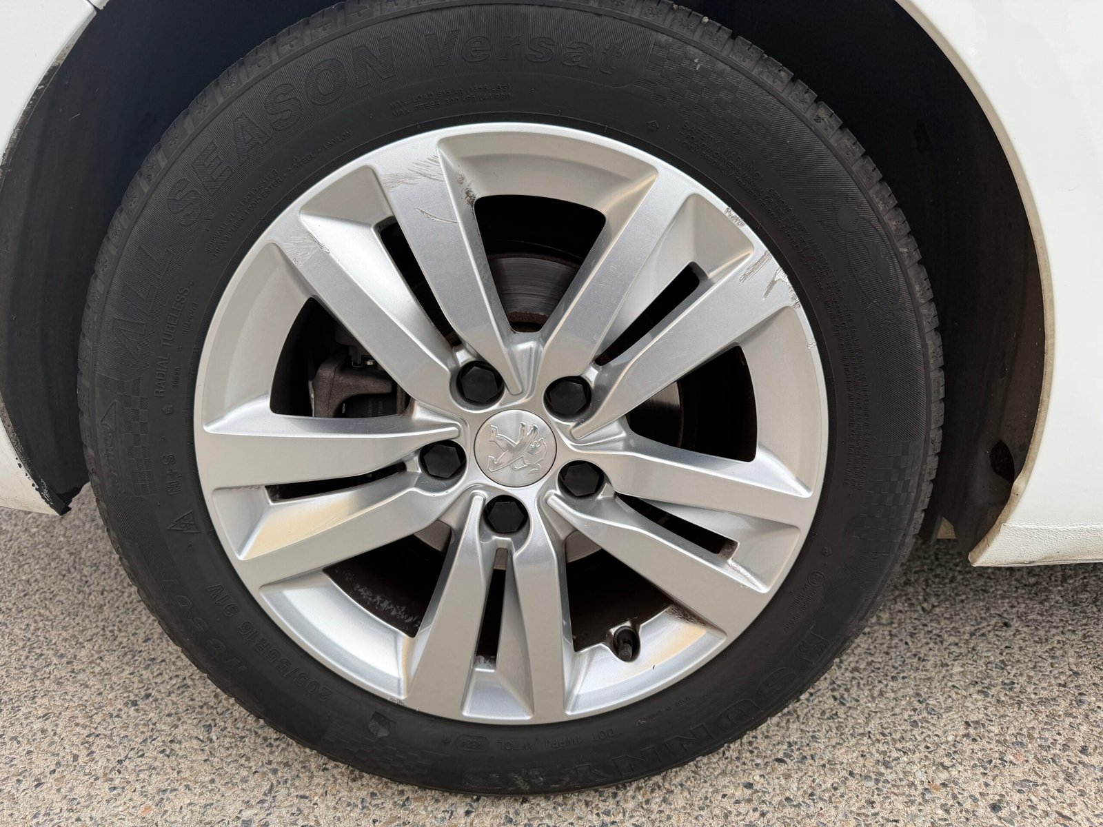 PEUGEOT 308 SW – 1.6 BlueHDi 120ch Allure automatique