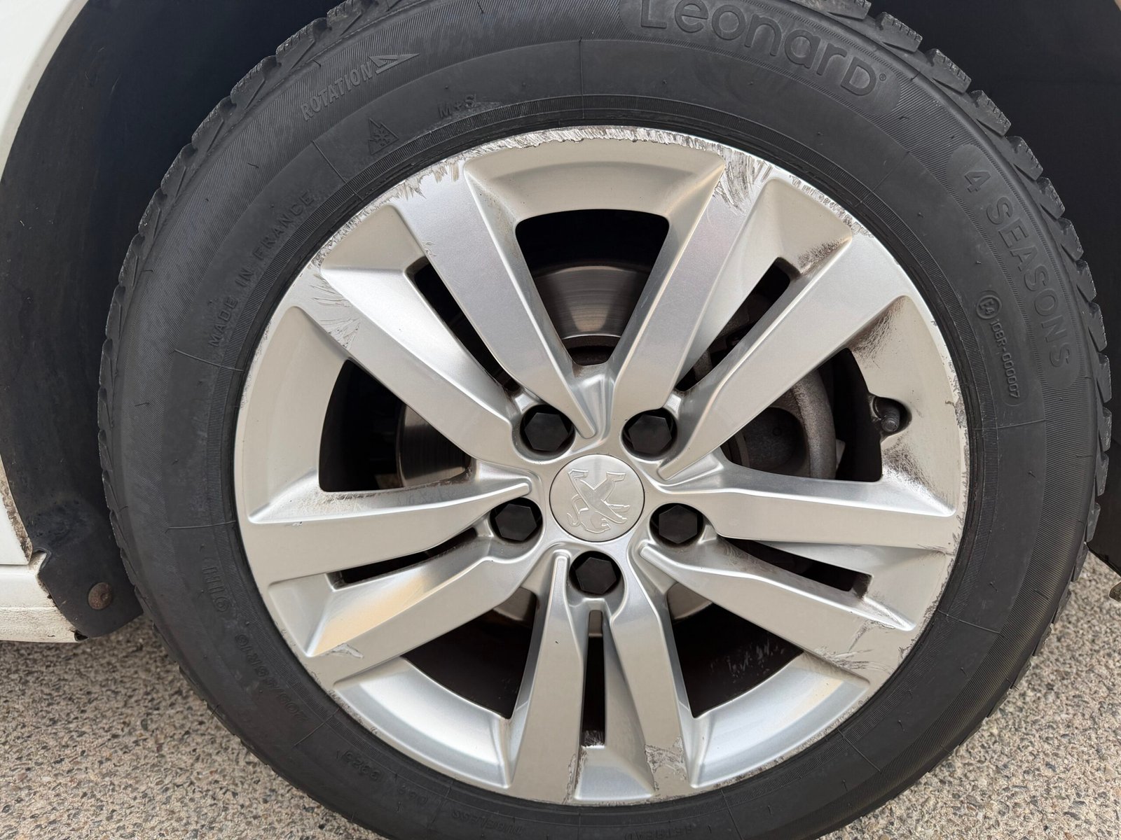 PEUGEOT 308 SW – 1.6 BlueHDi 120ch Allure automatique