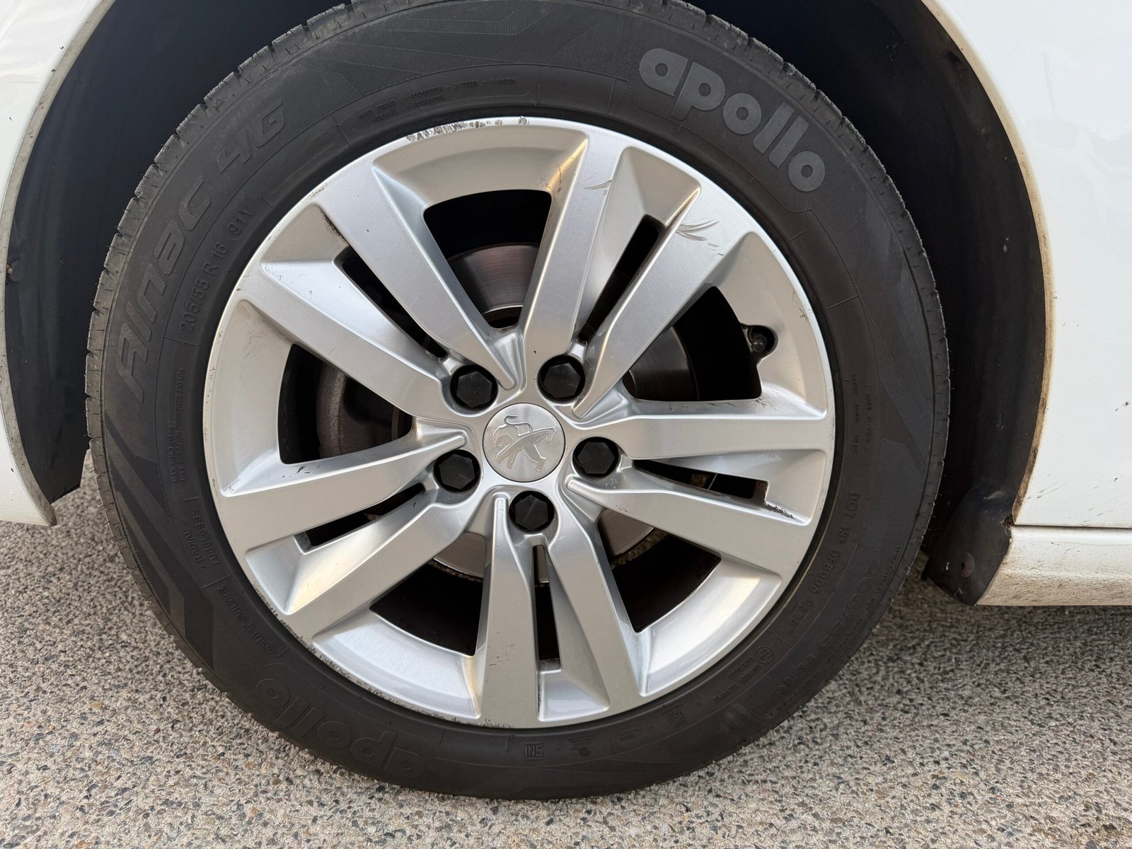 PEUGEOT 308 SW – 1.6 BlueHDi 120ch Allure automatique