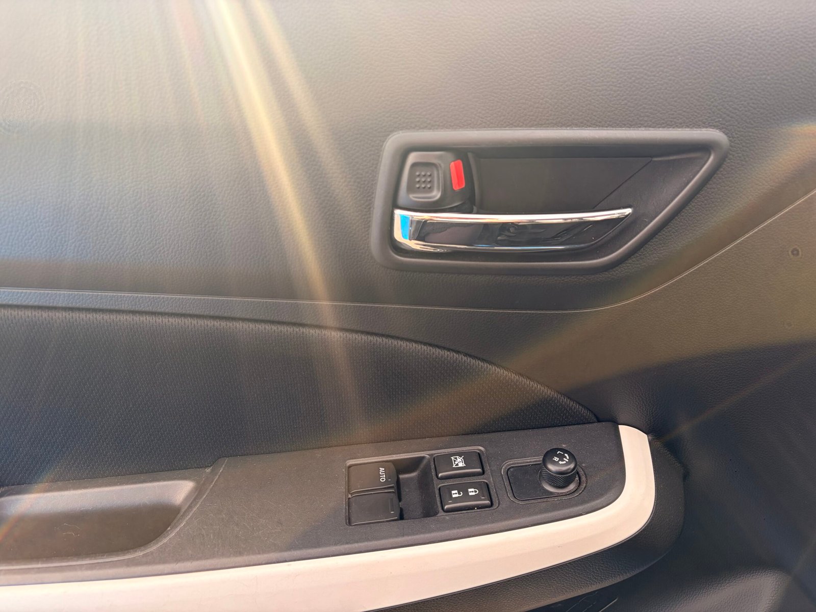 SUZUKI Swift V Phase 2 1.2 Dualjet 16V Hybrid SHVS 83 cv Avantage