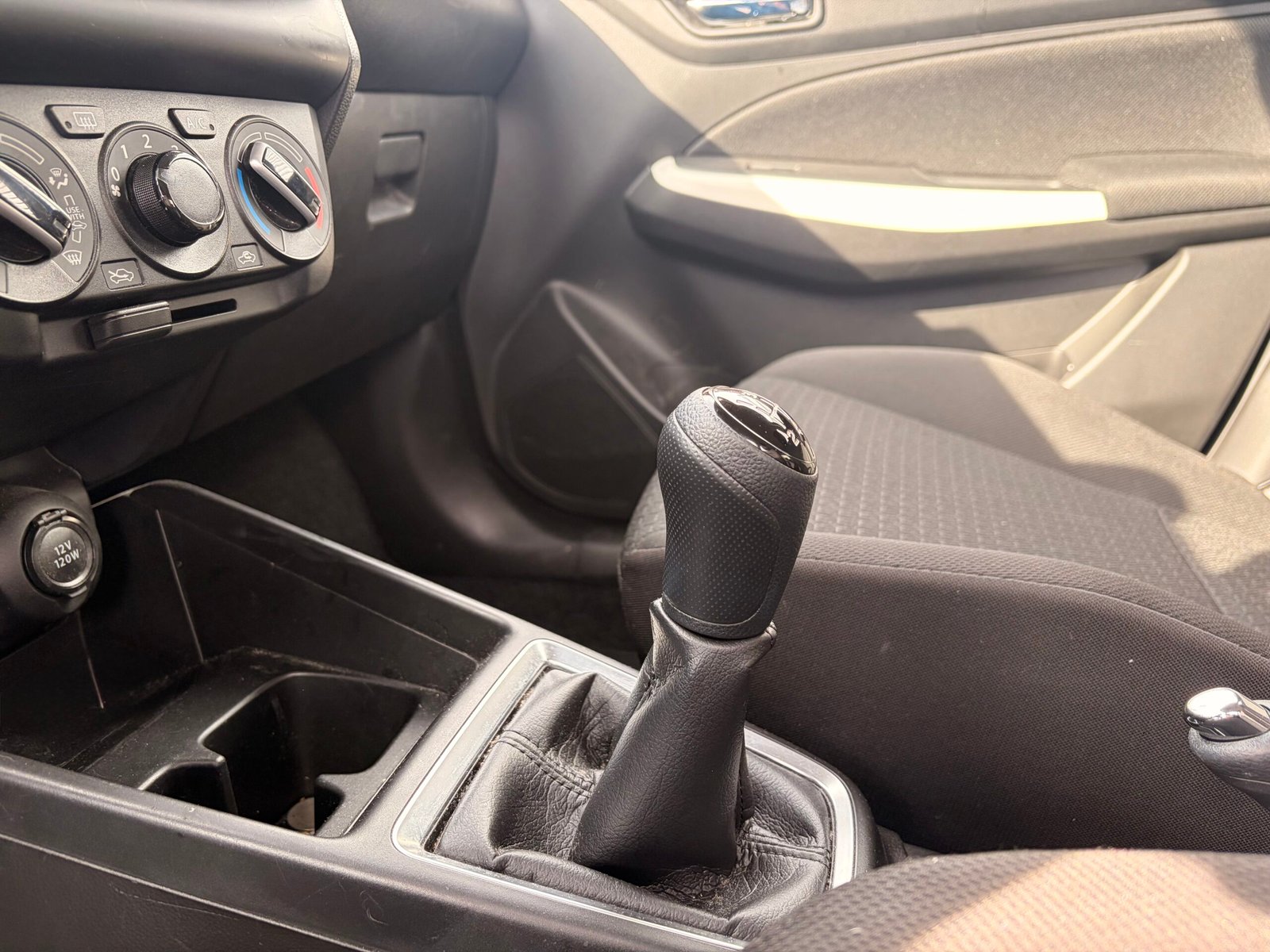 SUZUKI Swift V Phase 2 1.2 Dualjet 16V Hybrid SHVS 83 cv Avantage