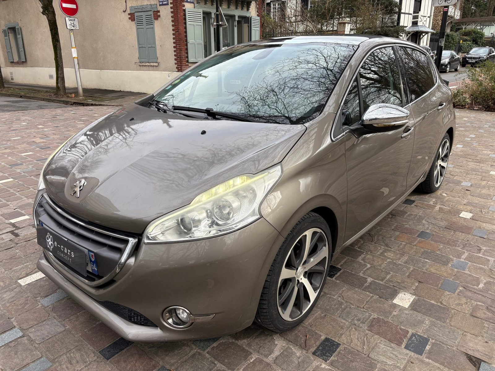 Peugeot 208 1.6 HDi