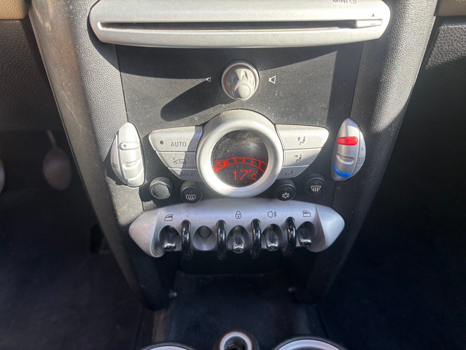 MINI MINI 2 (R56) Cooper 1.6 i 16V 120cv