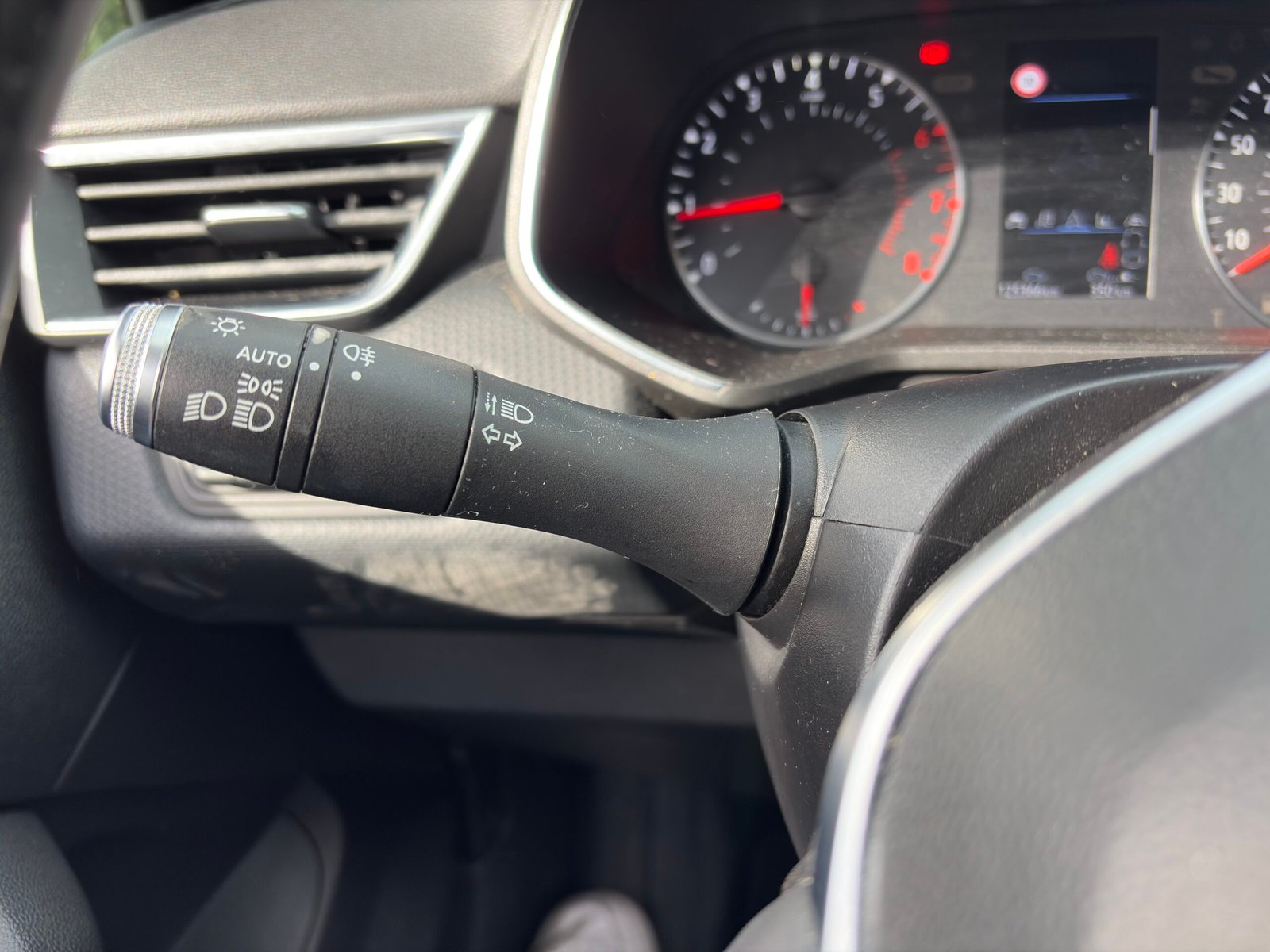 RENAULT Clio V 90 ch