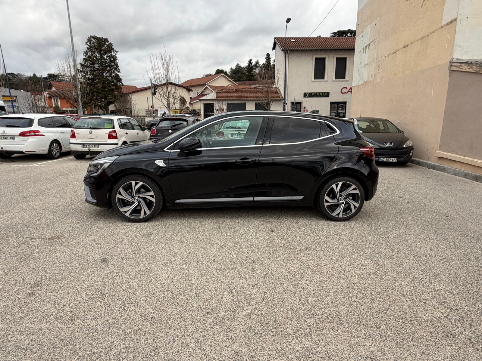 Renault Clio V RS LINE E-TECH 140ch hybride boîte auto