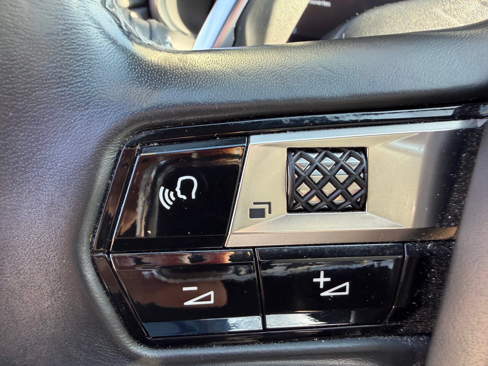 DS7 Crossback 1.6 THP EAT8 S&S 225Ch GRAND CHIC OPÉRA