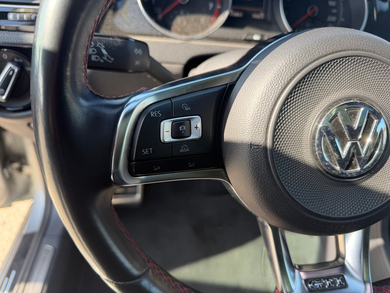 Golf VII GTI 5 portes phase 2 2.0 TFSI 230ch BVM