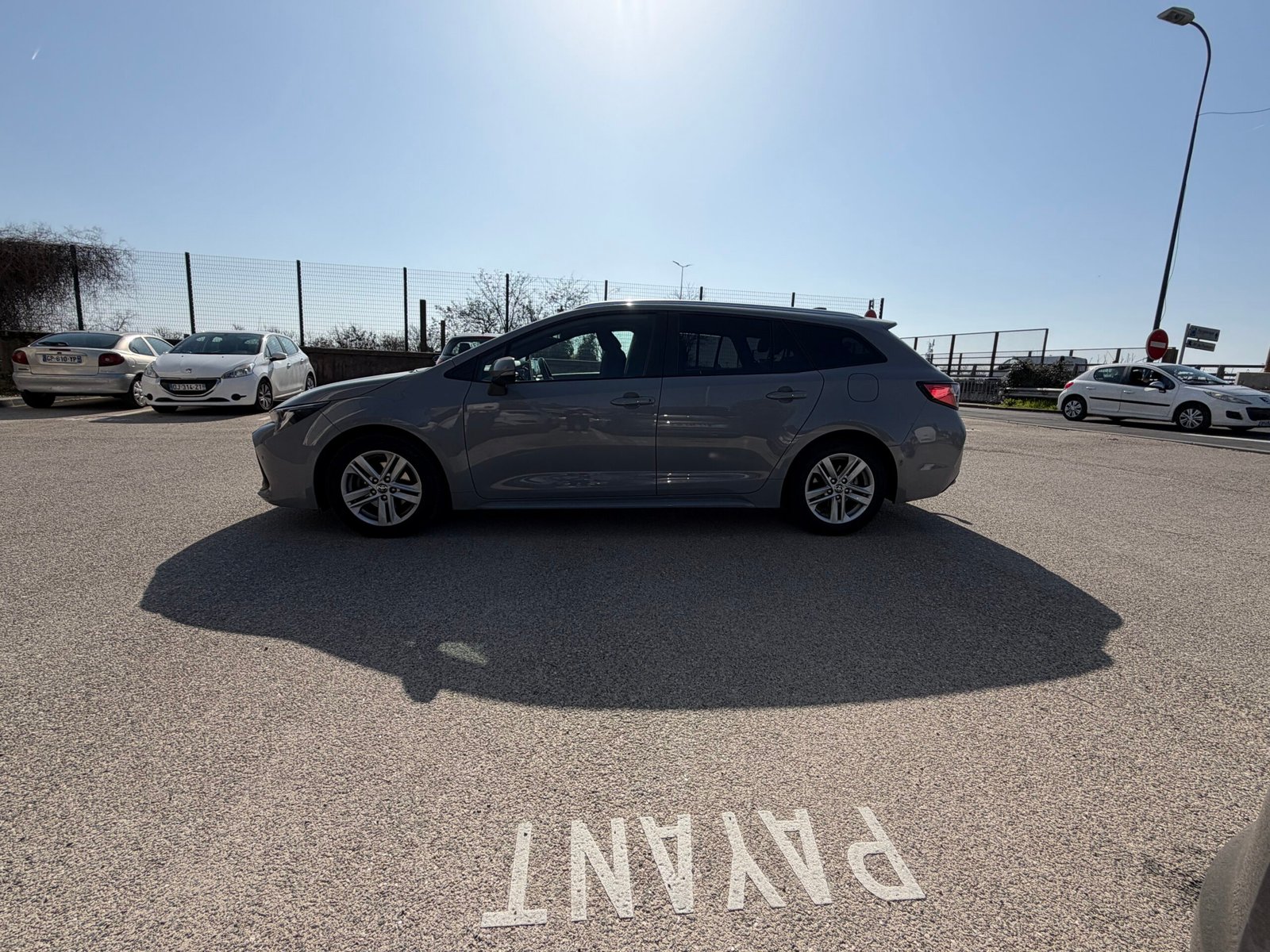 TOYOTA Corolla Touring Sports Dynamic Business 1.8 VVT-i 16V GPS 122 HSD CVT Boîte auto