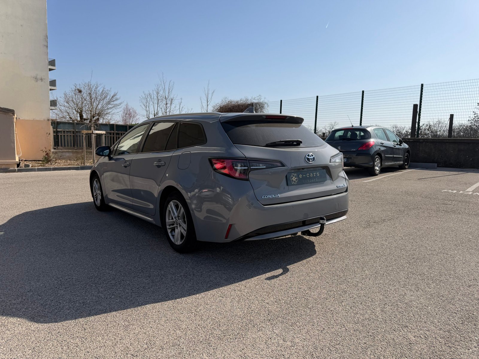 TOYOTA Corolla Touring Sports Dynamic Business 1.8 VVT-i 16V GPS 122 HSD CVT Boîte auto