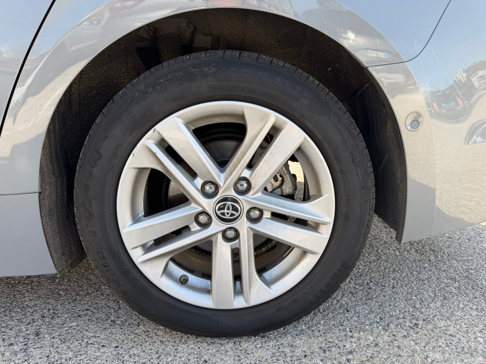 TOYOTA Corolla Touring Sports Dynamic Business 1.8 VVT-i 16V GPS 122 HSD CVT Boîte auto