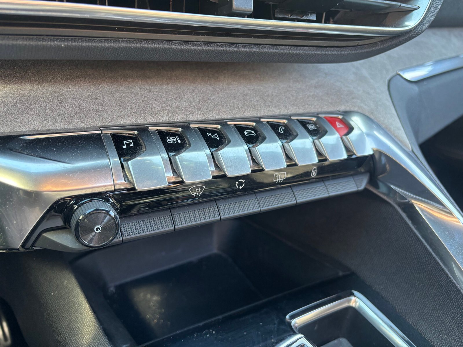 PEUGEOT 3008 II Phase 2 1.5 BlueHDi EAT8 130 cv GT