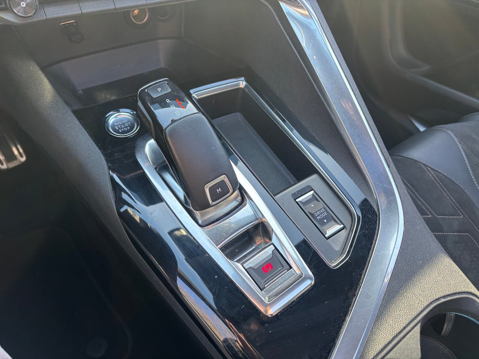 PEUGEOT 3008 II Phase 2 1.5 BlueHDi EAT8 130 cv GT