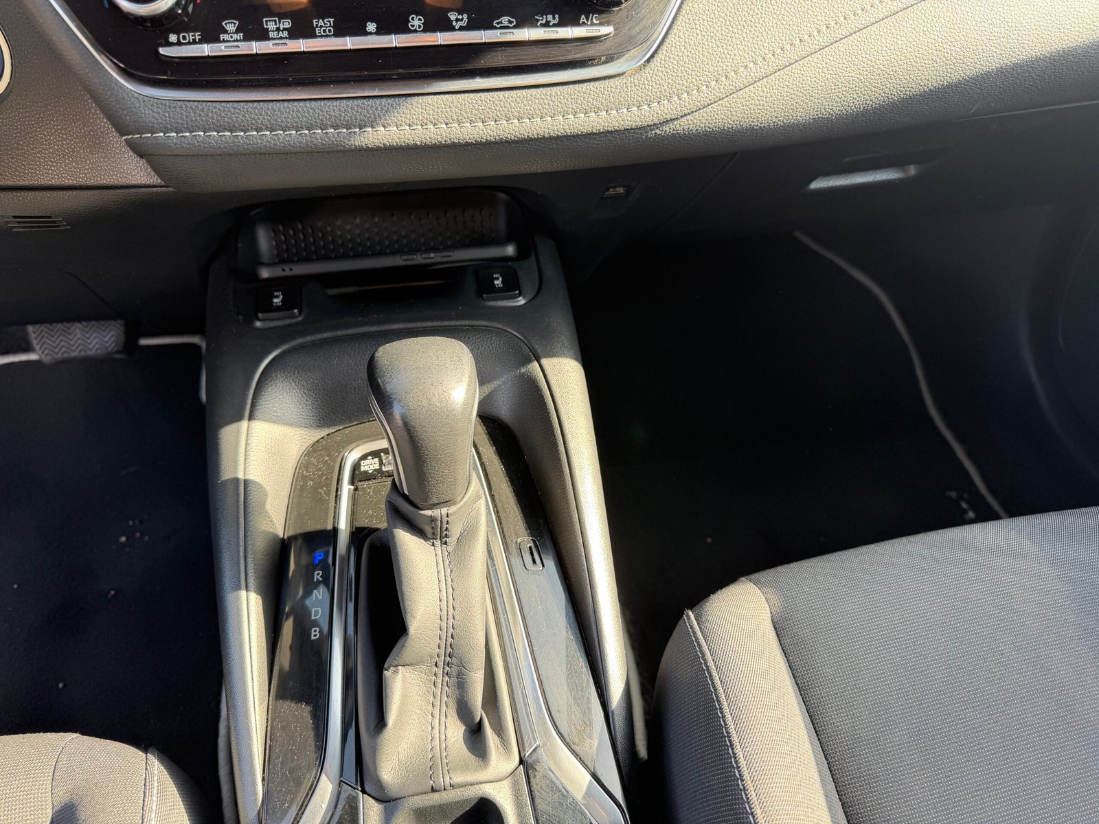 TOYOTA Corolla Touring Sports Dynamic Business 1.8 VVT-i 16V GPS 122 HSD CVT Boîte auto