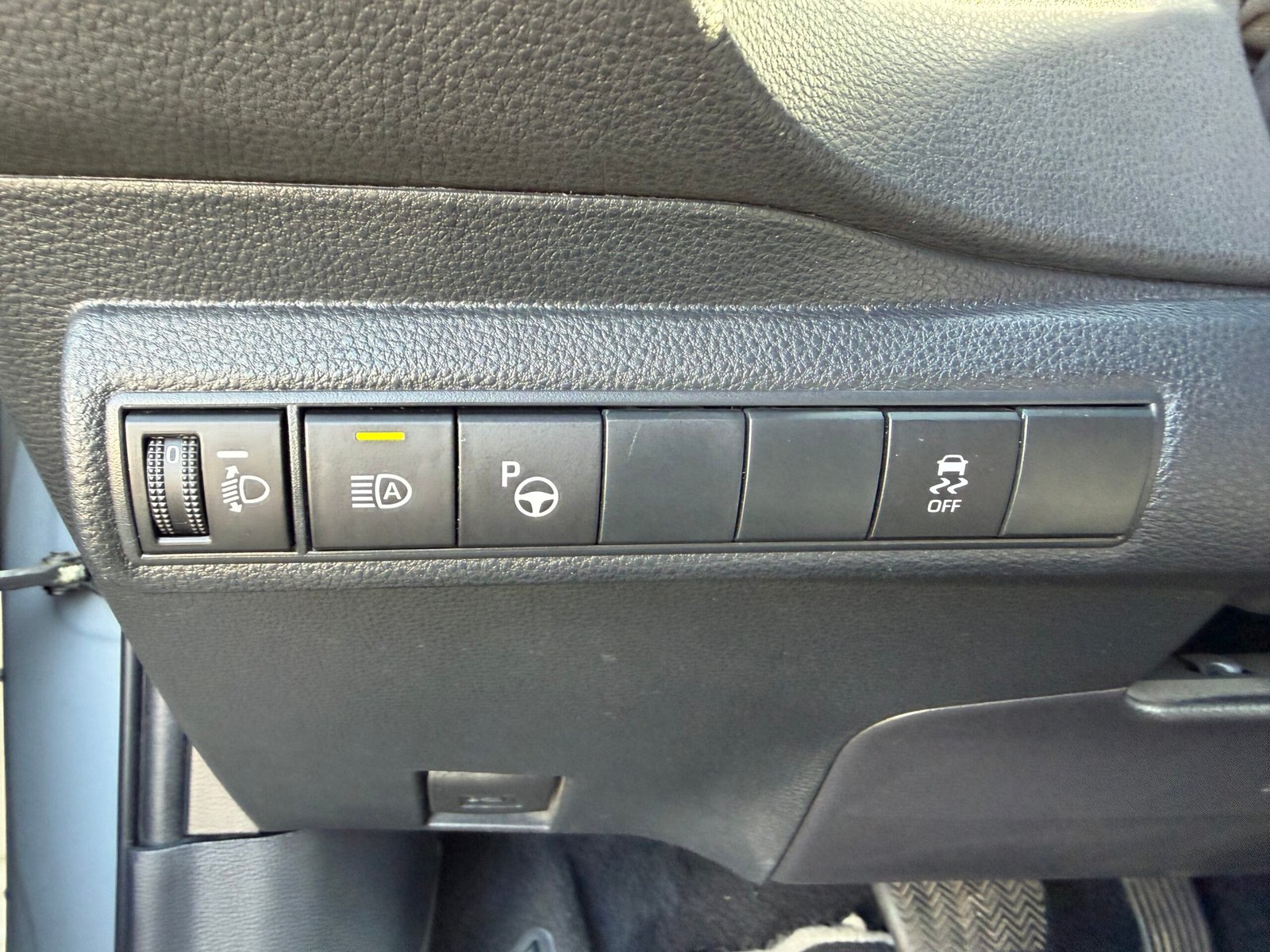 TOYOTA Corolla Touring Sports Dynamic Business 1.8 VVT-i 16V GPS 122 HSD CVT Boîte auto