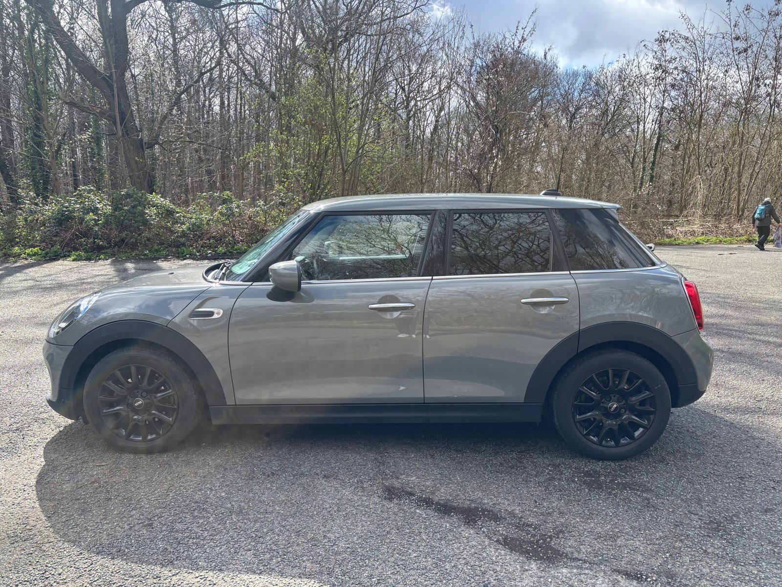 MINI MINI 3 (F55) 5 Portes One 1.5 i 12V 102