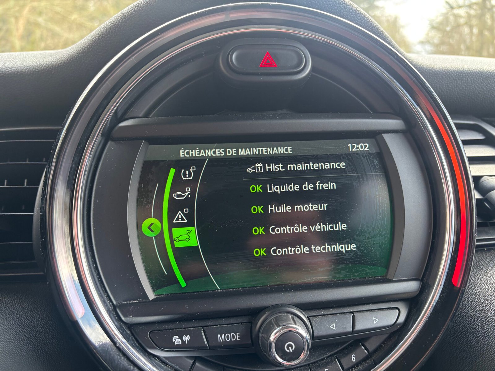 MINI MINI 3 (F55) 5 Portes One 1.5 i 12V 102