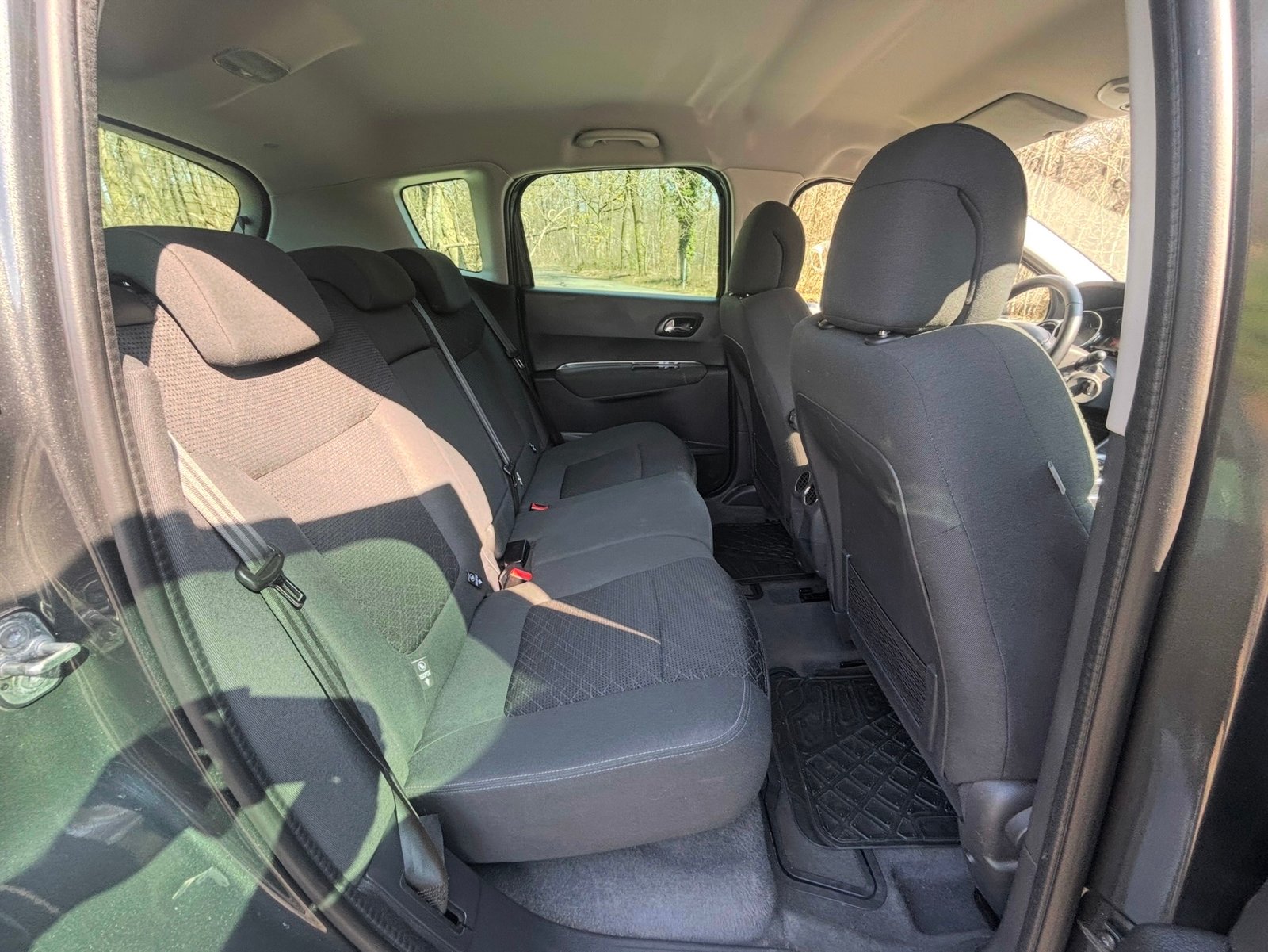 Peugeot 3008 Phase 2 1.6 HDi 120 Boîte auto Active Business