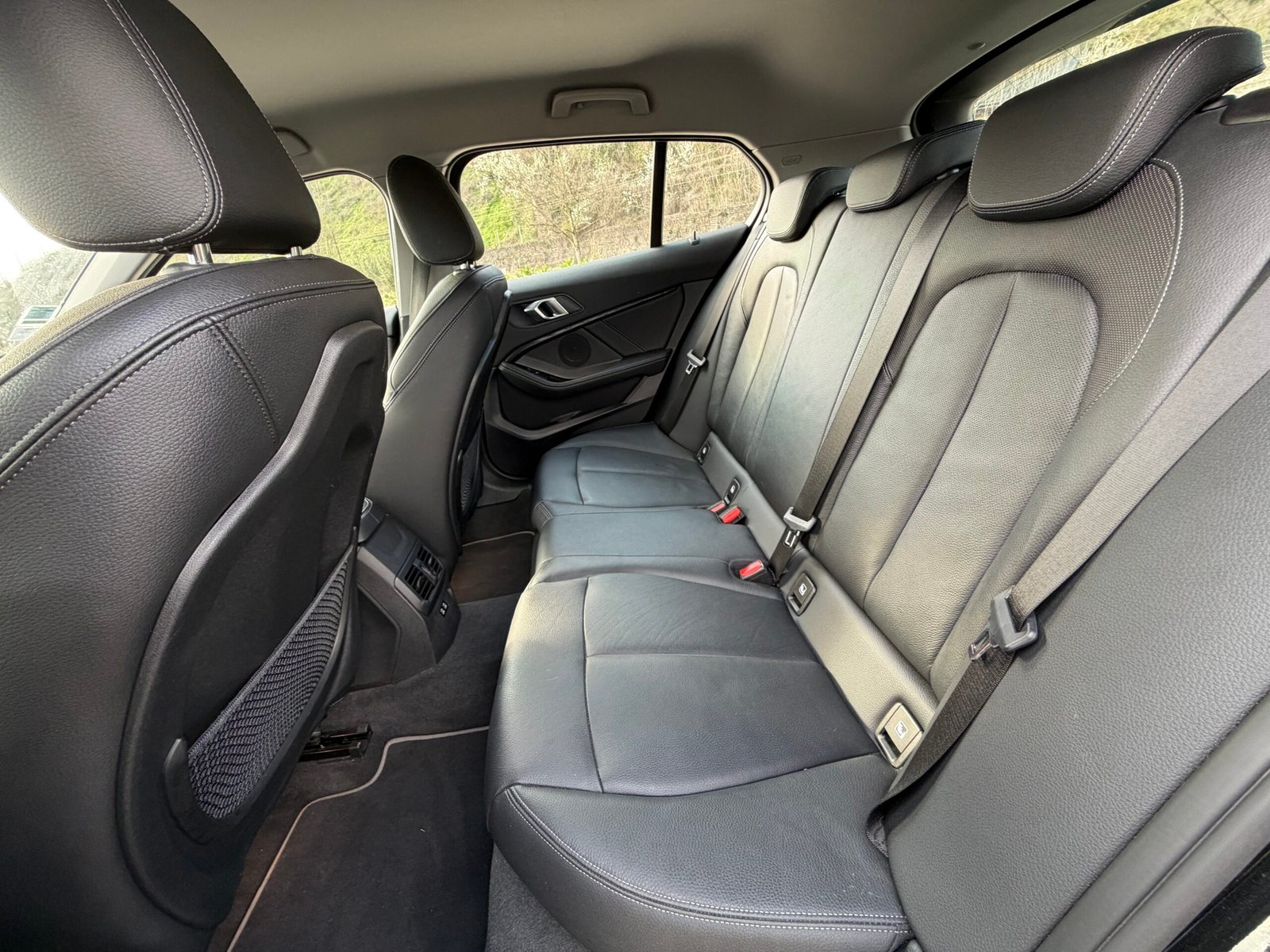 BMW série 1 F40 118i ÉDITION SPORT Automatique dct7 136ch