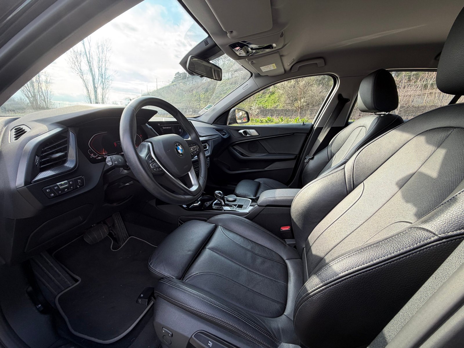 BMW série 1 F40 118i ÉDITION SPORT Automatique dct7 136ch