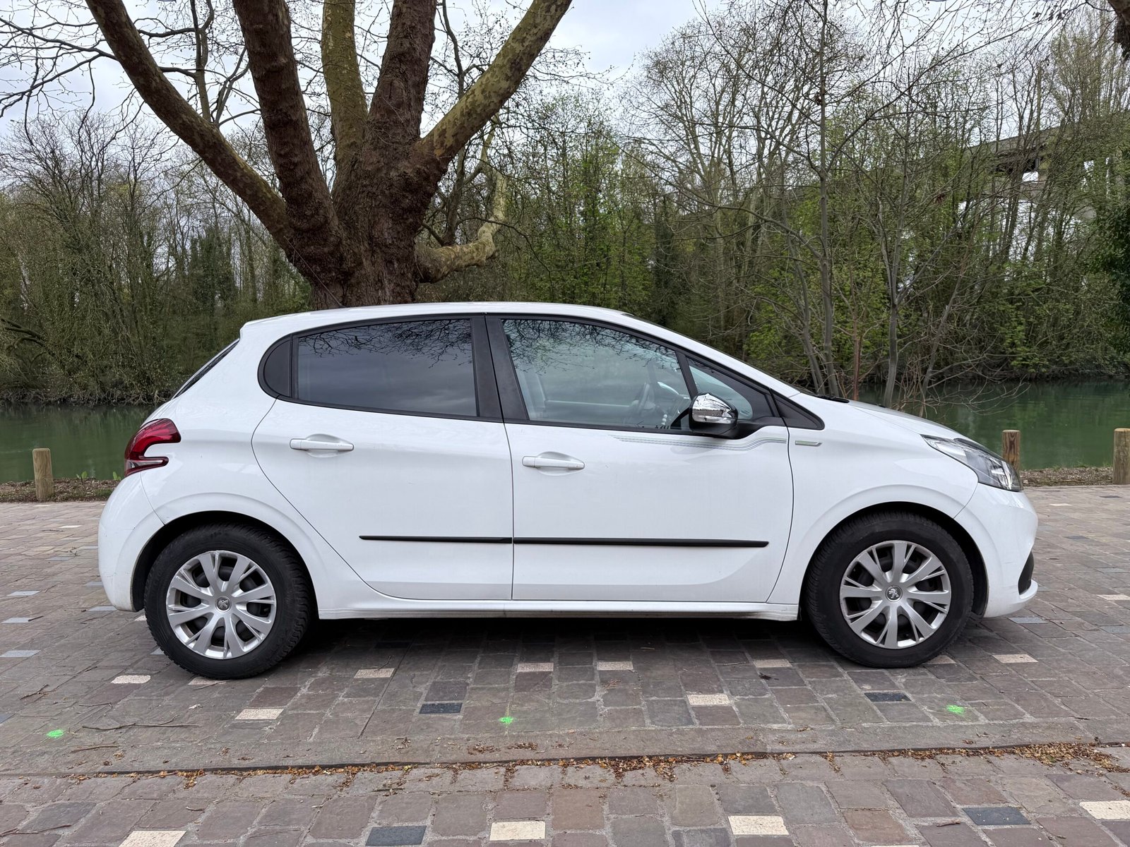 Peugeot 208 Urban Soul 1.2 Essence 82cv