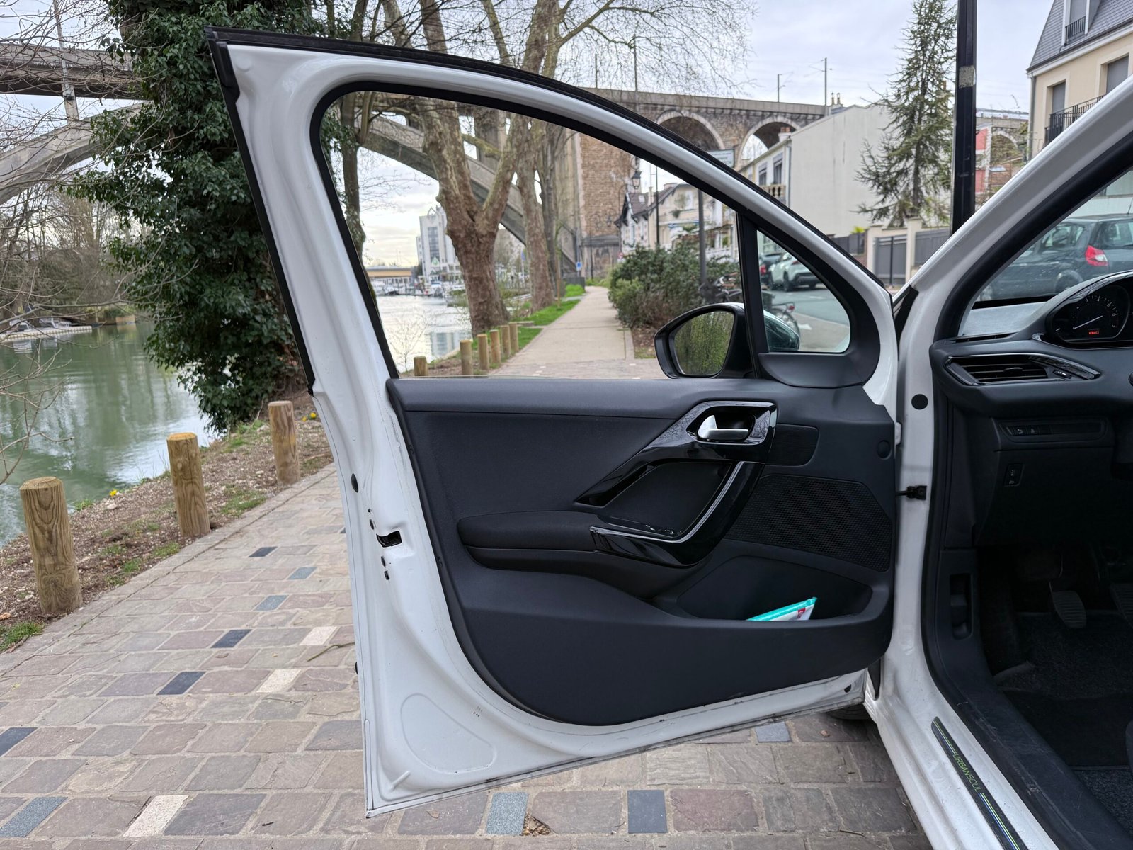 Peugeot 208 Urban Soul 1.2 Essence 82cv