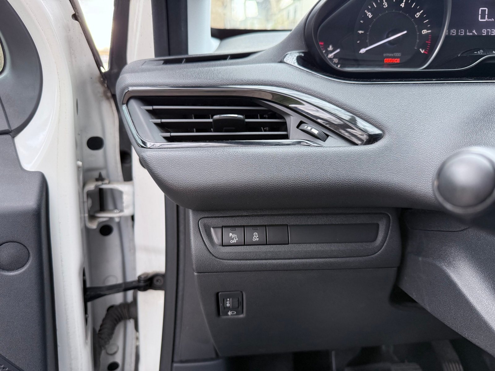 Peugeot 208 Urban Soul 1.2 Essence 82cv