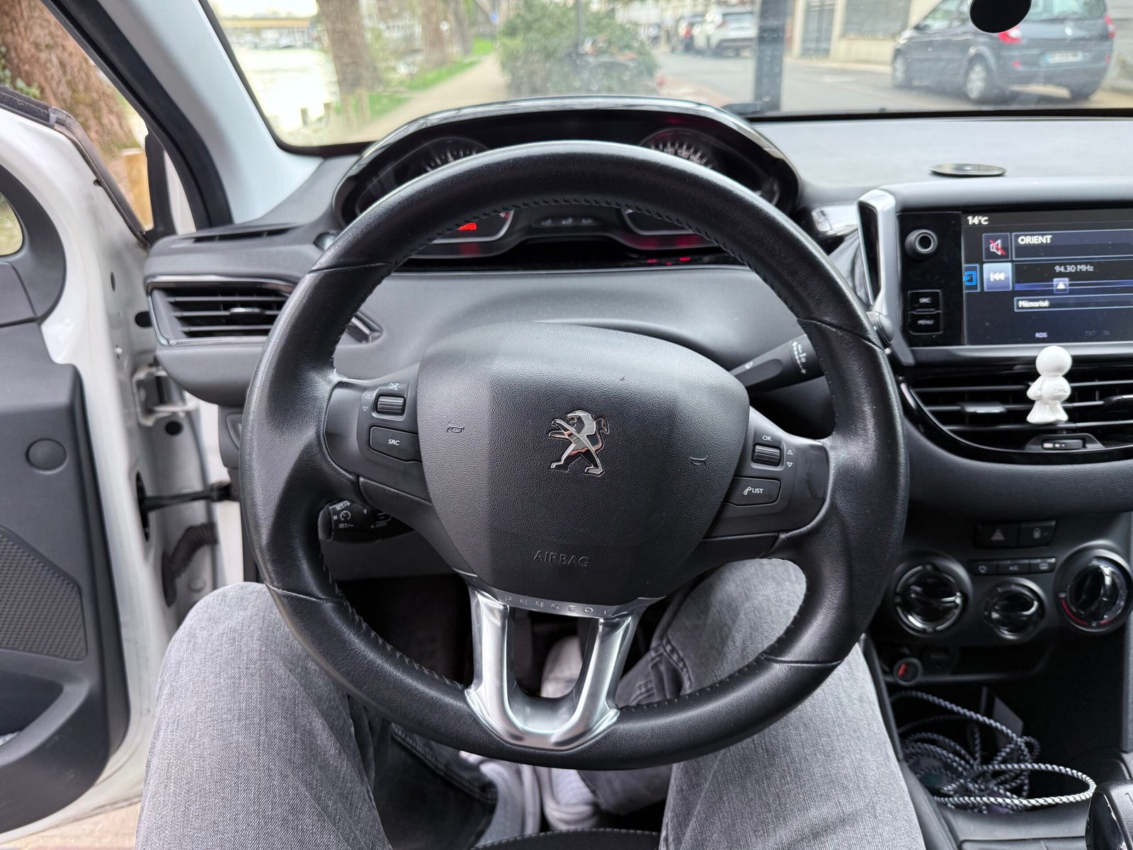 Peugeot 208 Urban Soul 1.2 Essence 82cv