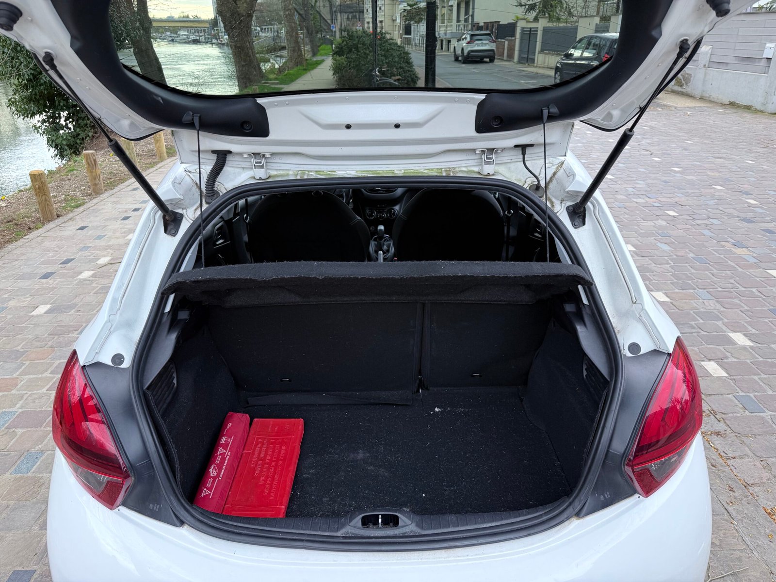 Peugeot 208 Urban Soul 1.2 Essence 82cv