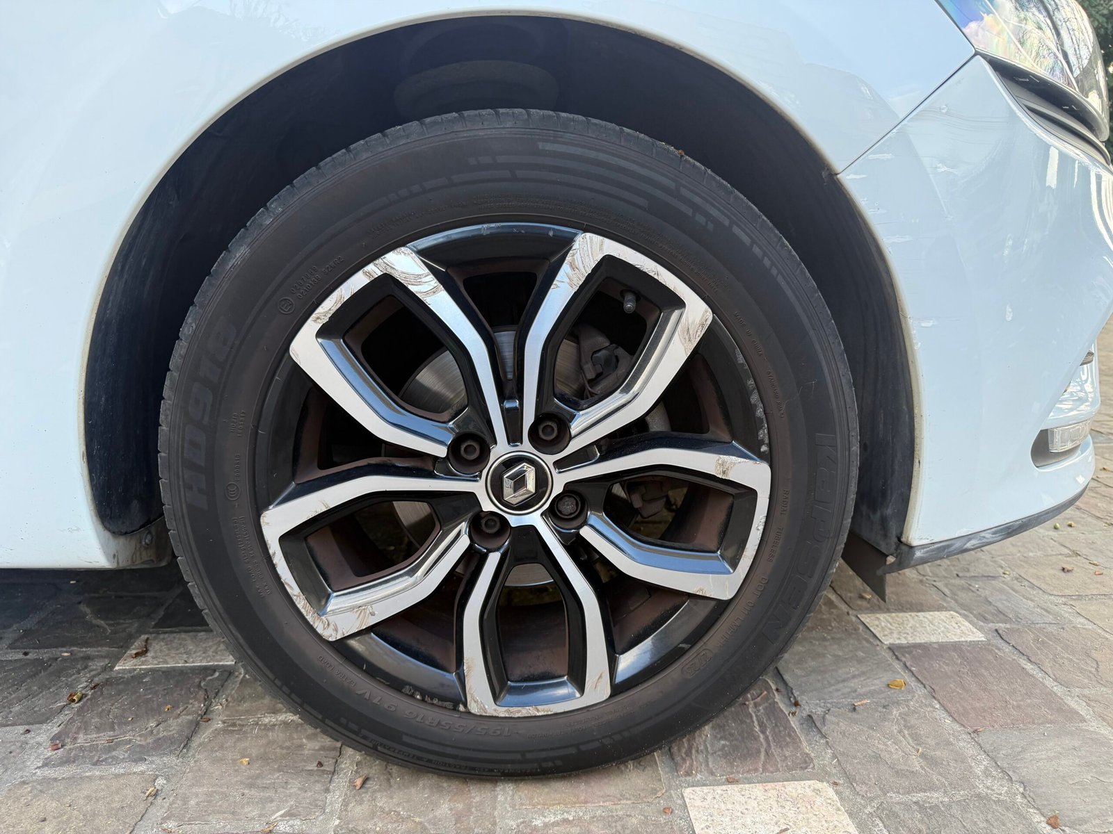 Renault Clio 4 1.2 TCe 75Cv Limited