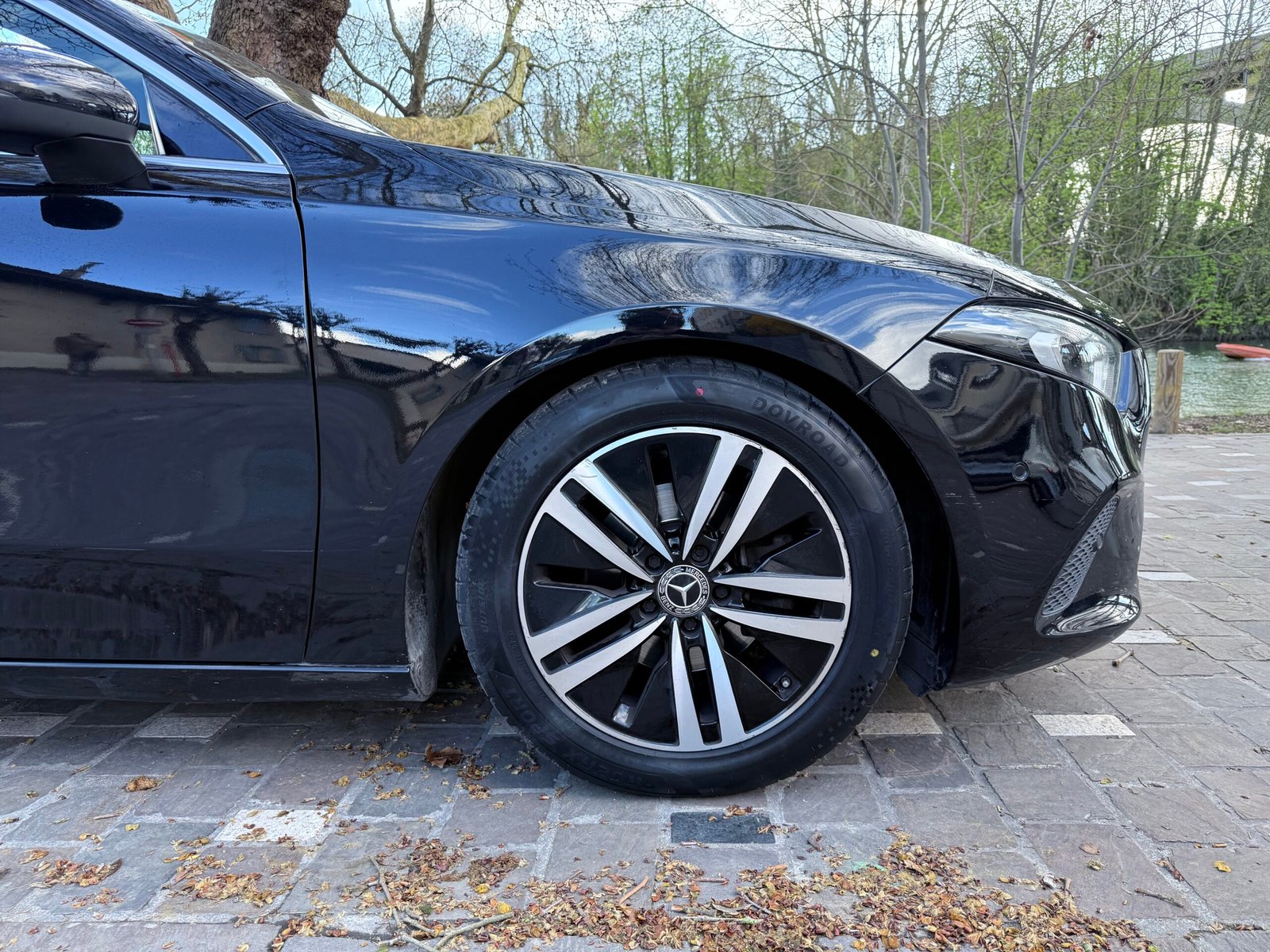 Mercedes-Benz A180 Progressive Line 7G-DCT