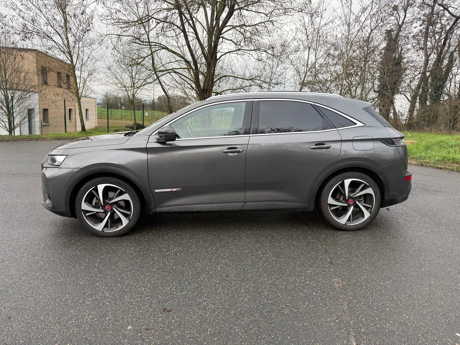 DS 7 Crossback E-tense 1.6 THP 300Ch Hybrid 4×4 « performance Line »