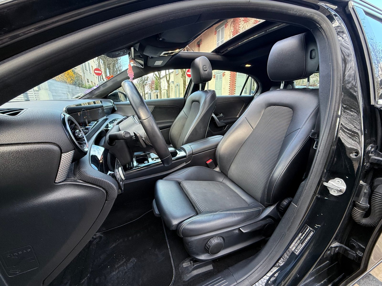 Mercedes-Benz A180 Progressive Line 7G-DCT