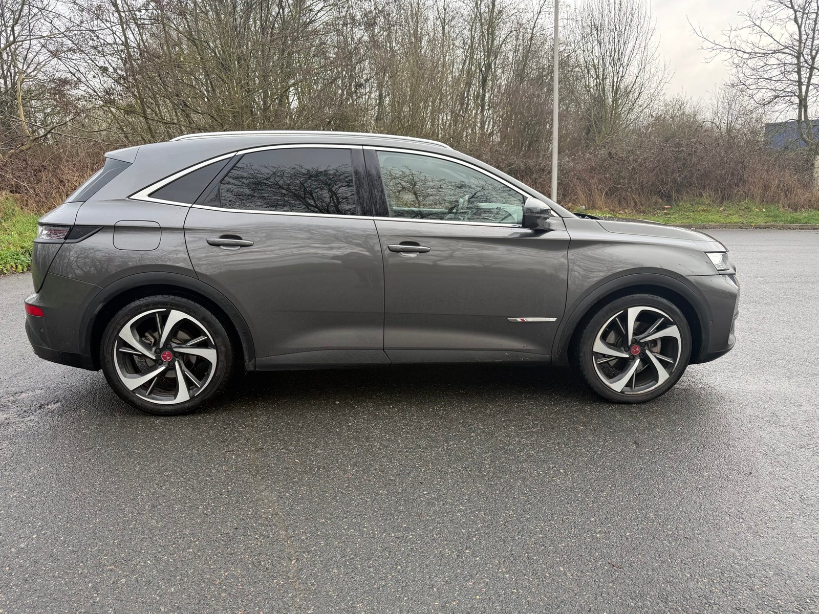 DS 7 Crossback E-tense 1.6 THP 300Ch Hybrid 4×4 « performance Line »