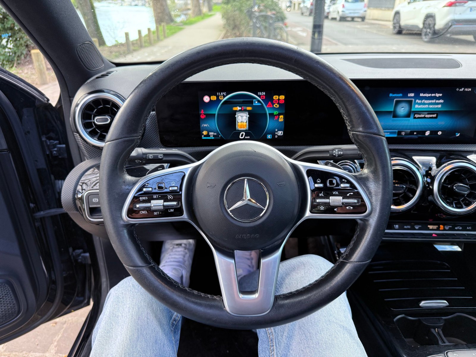 Mercedes-Benz A180 Progressive Line 7G-DCT