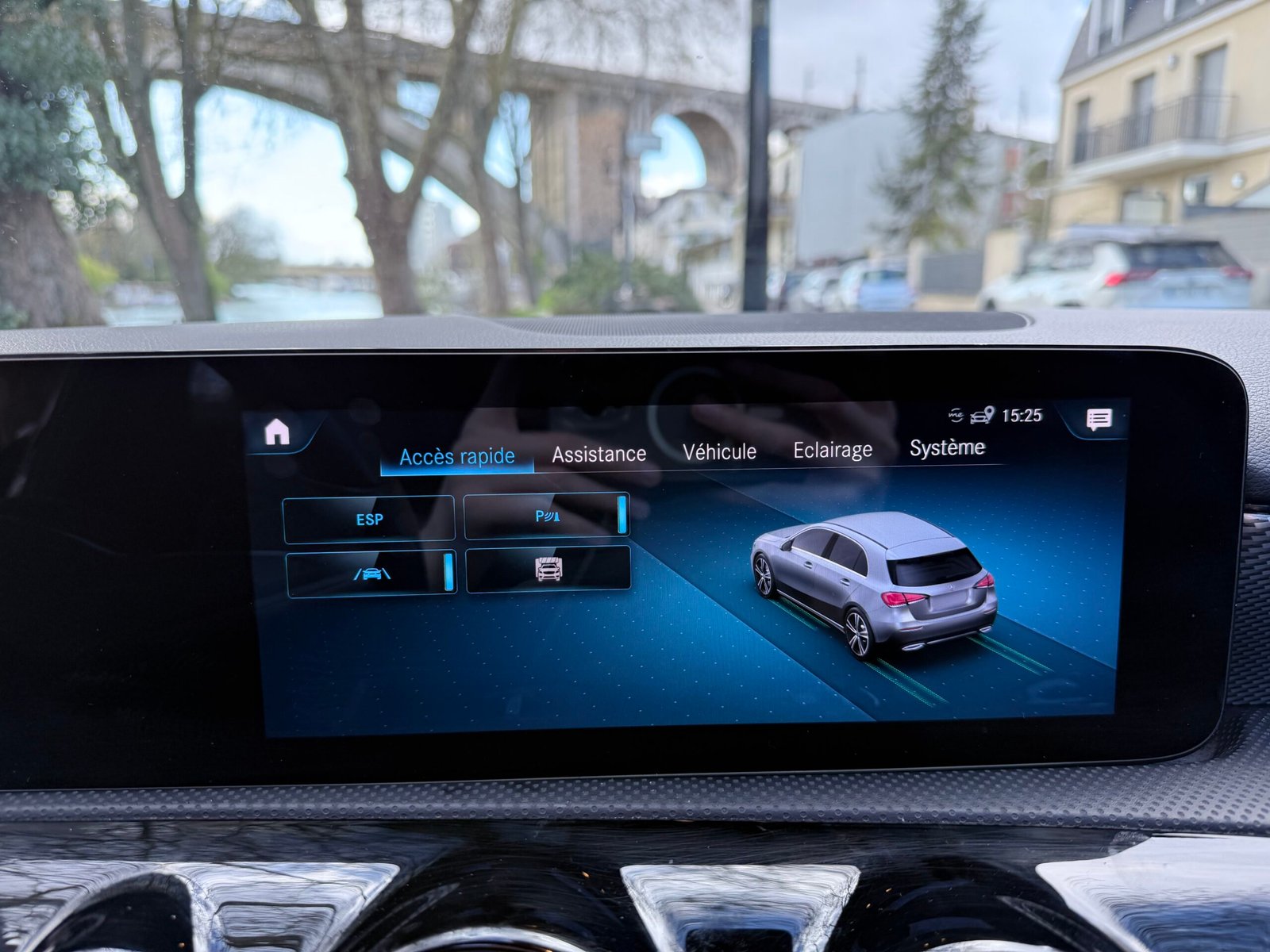 Mercedes-Benz A180 Progressive Line 7G-DCT