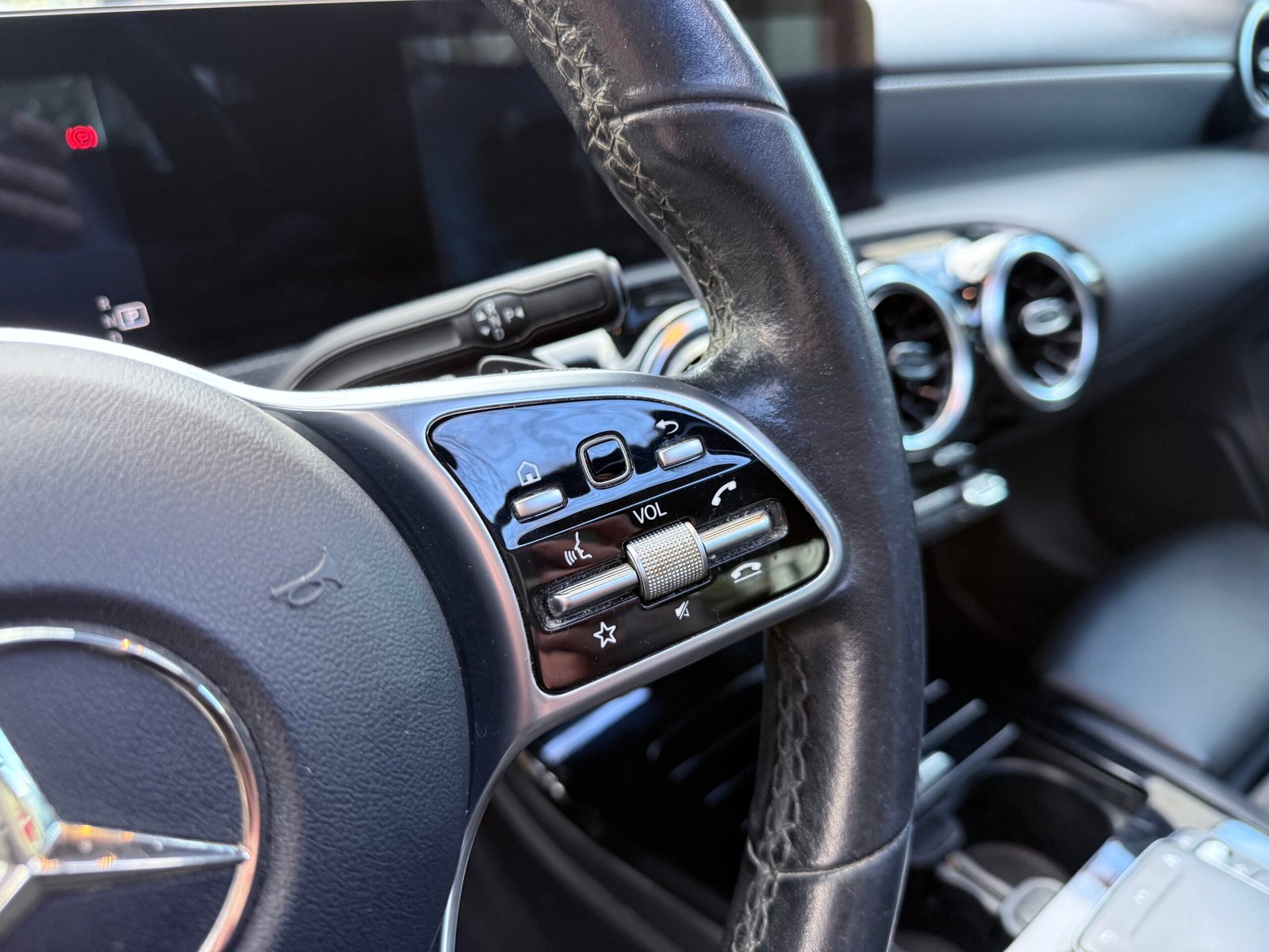 Mercedes-Benz A180 Progressive Line 7G-DCT