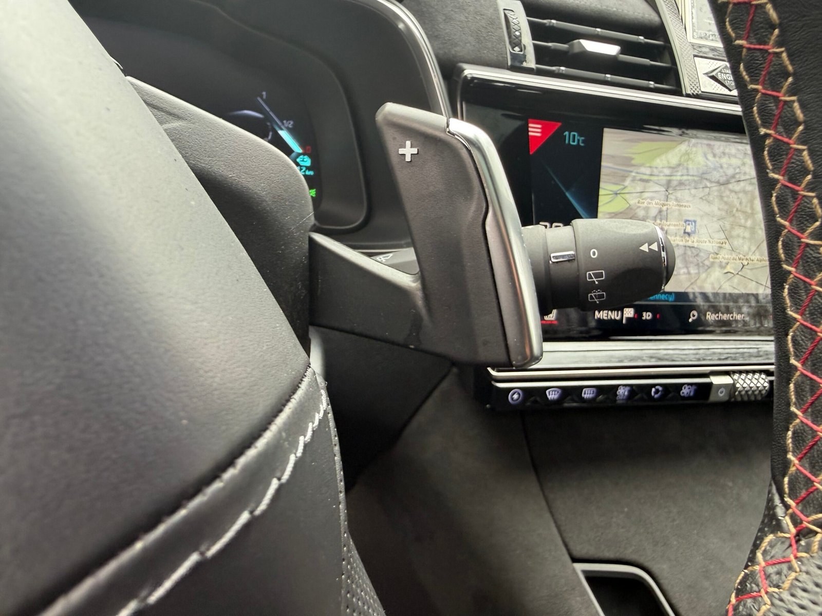 DS 7 Crossback E-tense 1.6 THP 300Ch Hybrid 4×4 « performance Line »