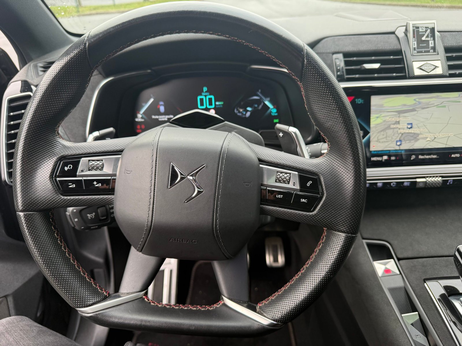 DS 7 Crossback E-tense 1.6 THP 300Ch Hybrid 4×4 « performance Line »