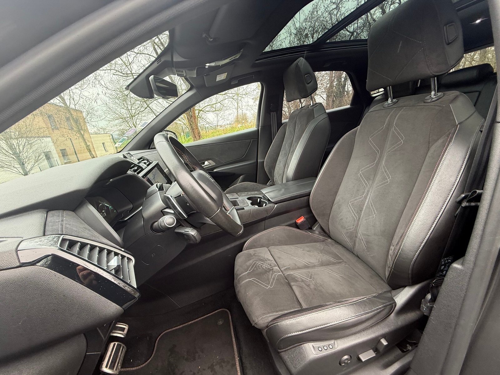 DS 7 Crossback E-tense 1.6 THP 300Ch Hybrid 4×4 « performance Line »