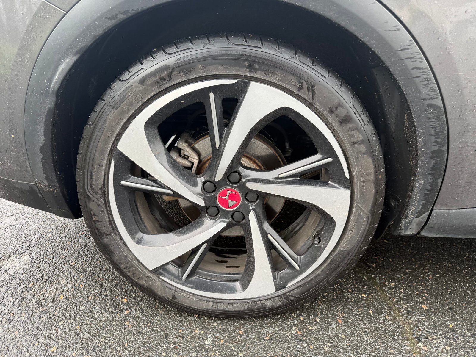 DS 7 Crossback E-tense 1.6 THP 300Ch Hybrid 4×4 « performance Line »