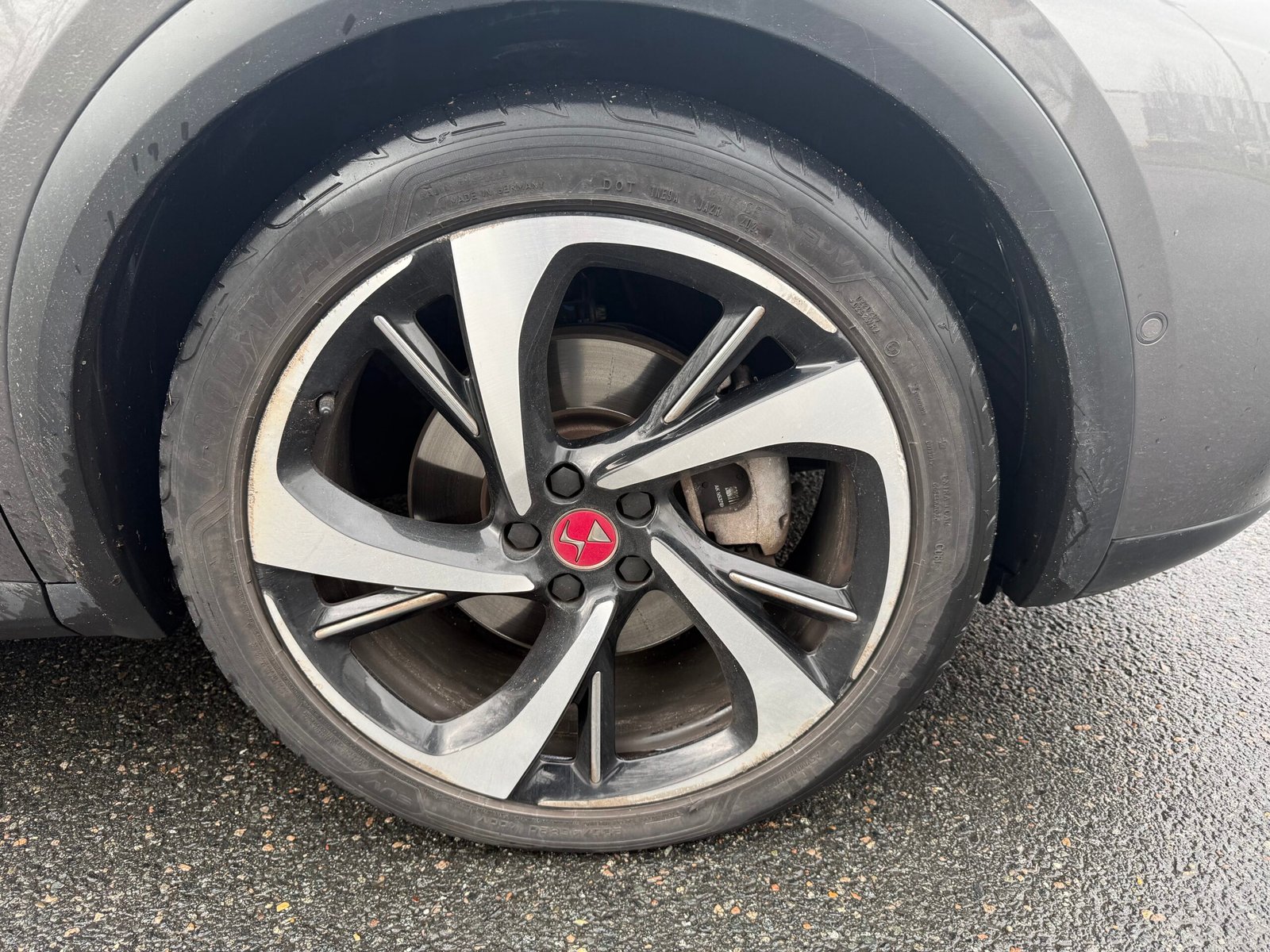 DS 7 Crossback E-tense 1.6 THP 300Ch Hybrid 4×4 « performance Line »