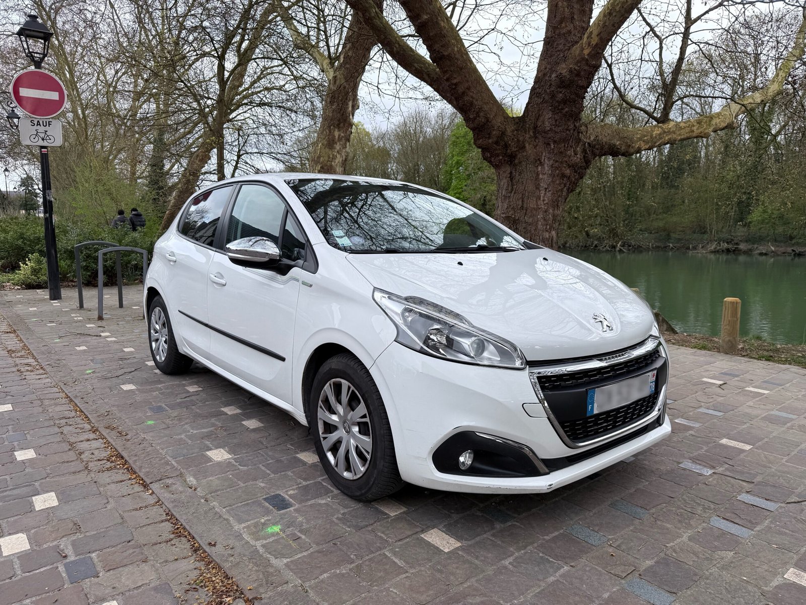 Peugeot 208 Urban Soul 1.2 Essence 82cv