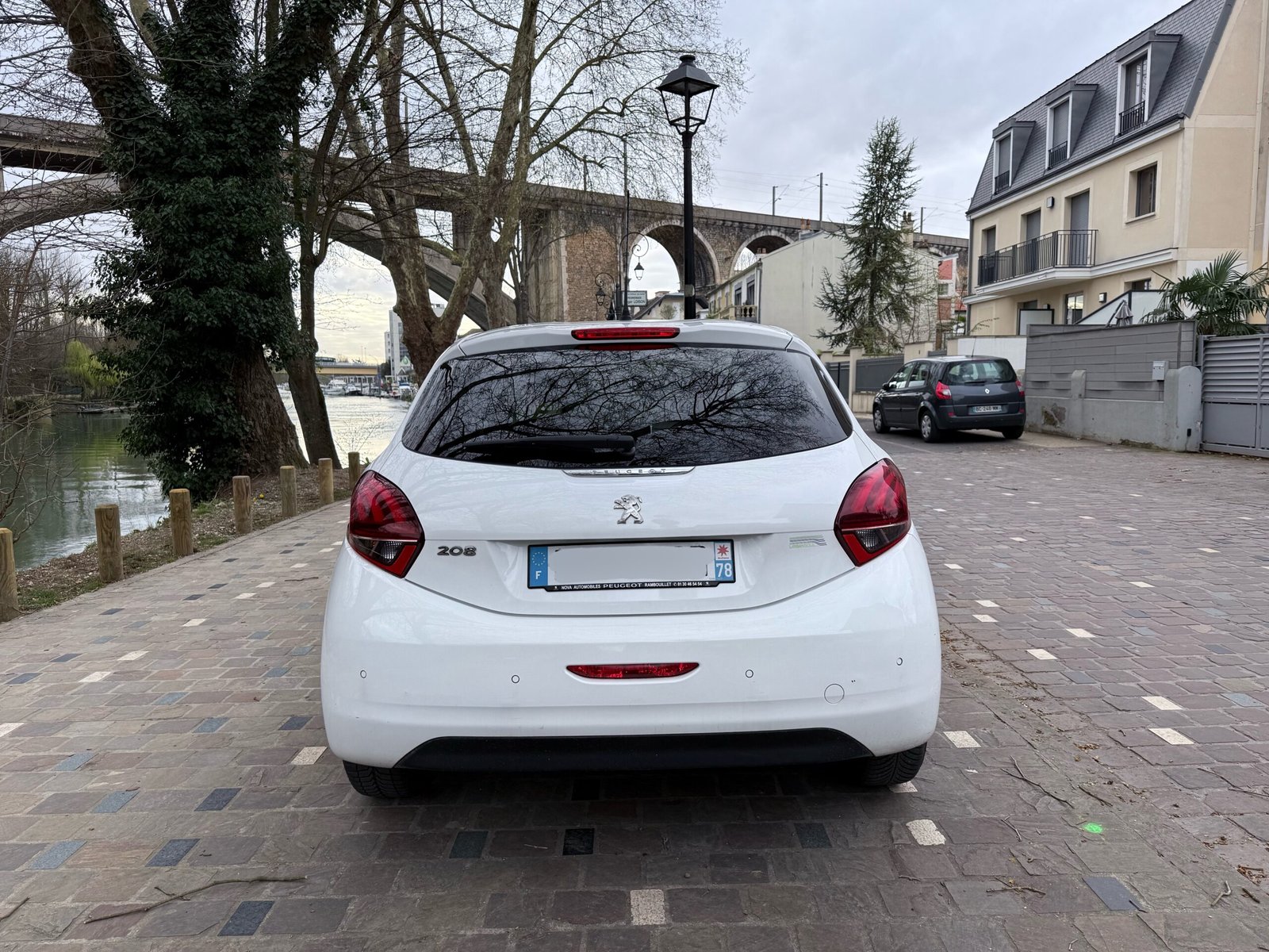 Peugeot 208 Urban Soul 1.2 Essence 82cv