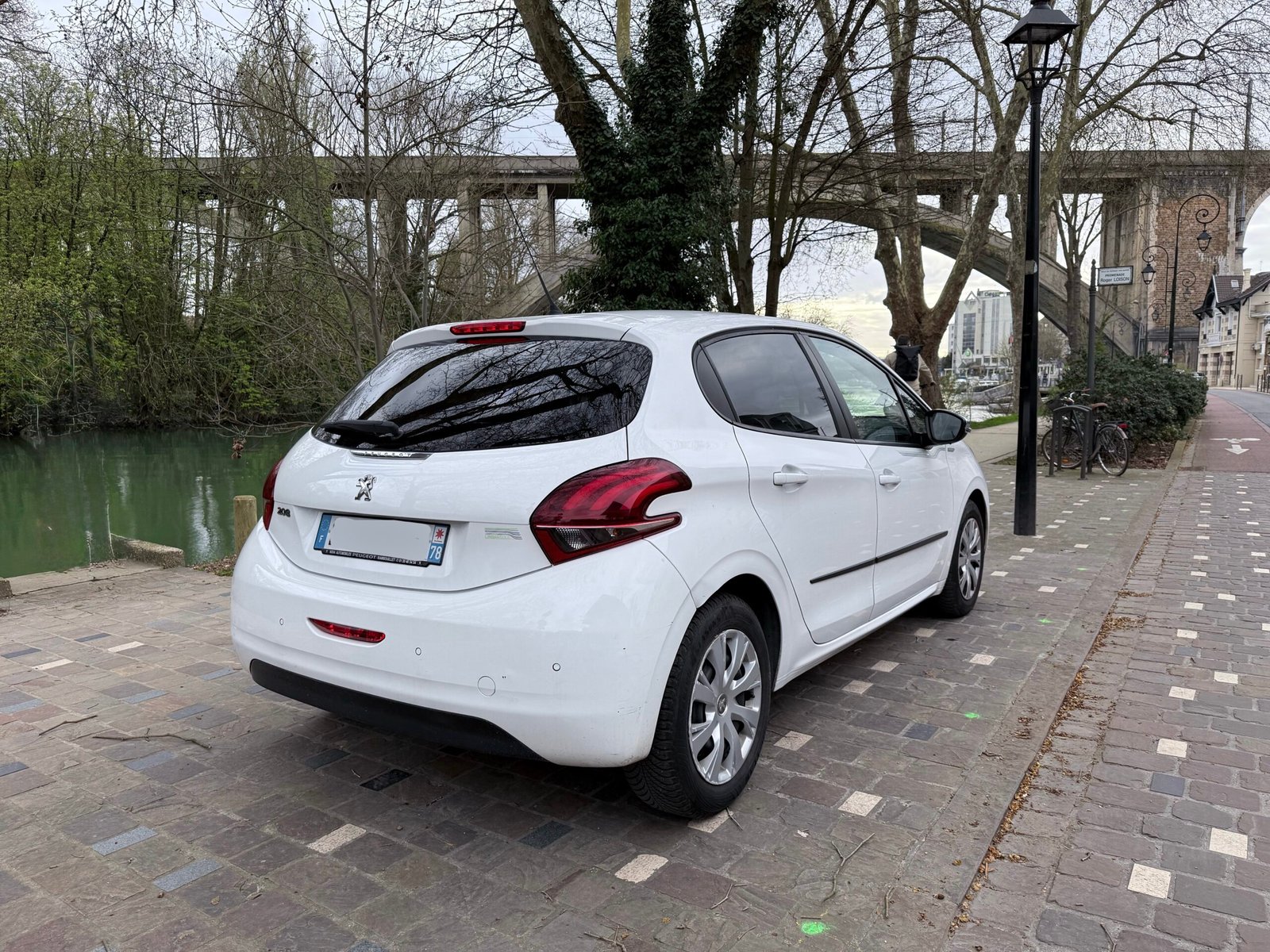 Peugeot 208 Urban Soul 1.2 Essence 82cv