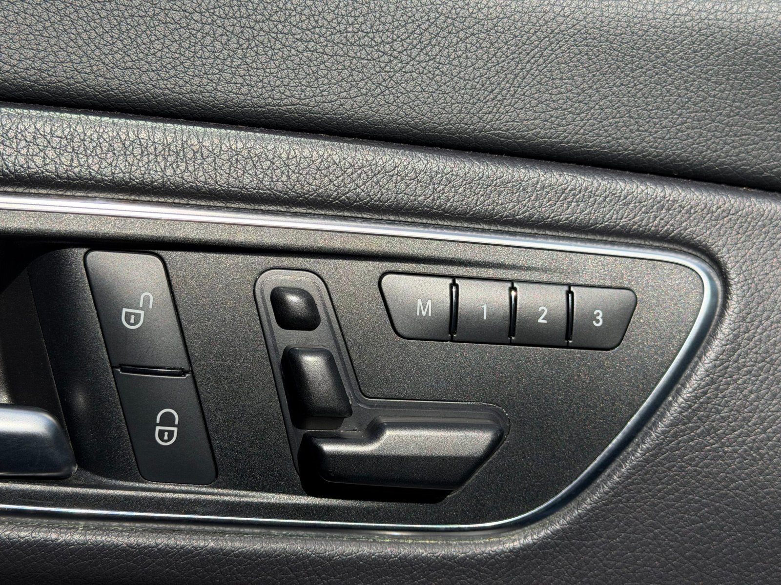 MERCEDES-BENZ Classe CLA Coupé 220 CDi 2.1 CDI 16V 7G-DCT 177 cv Boîte auto PACK-AMG