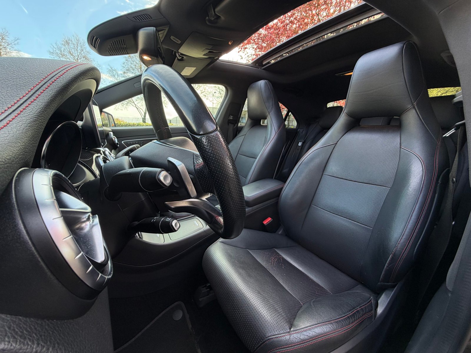 MERCEDES-BENZ Classe CLA Coupé 220 CDi 2.1 CDI 16V 7G-DCT 177 cv Boîte auto PACK-AMG