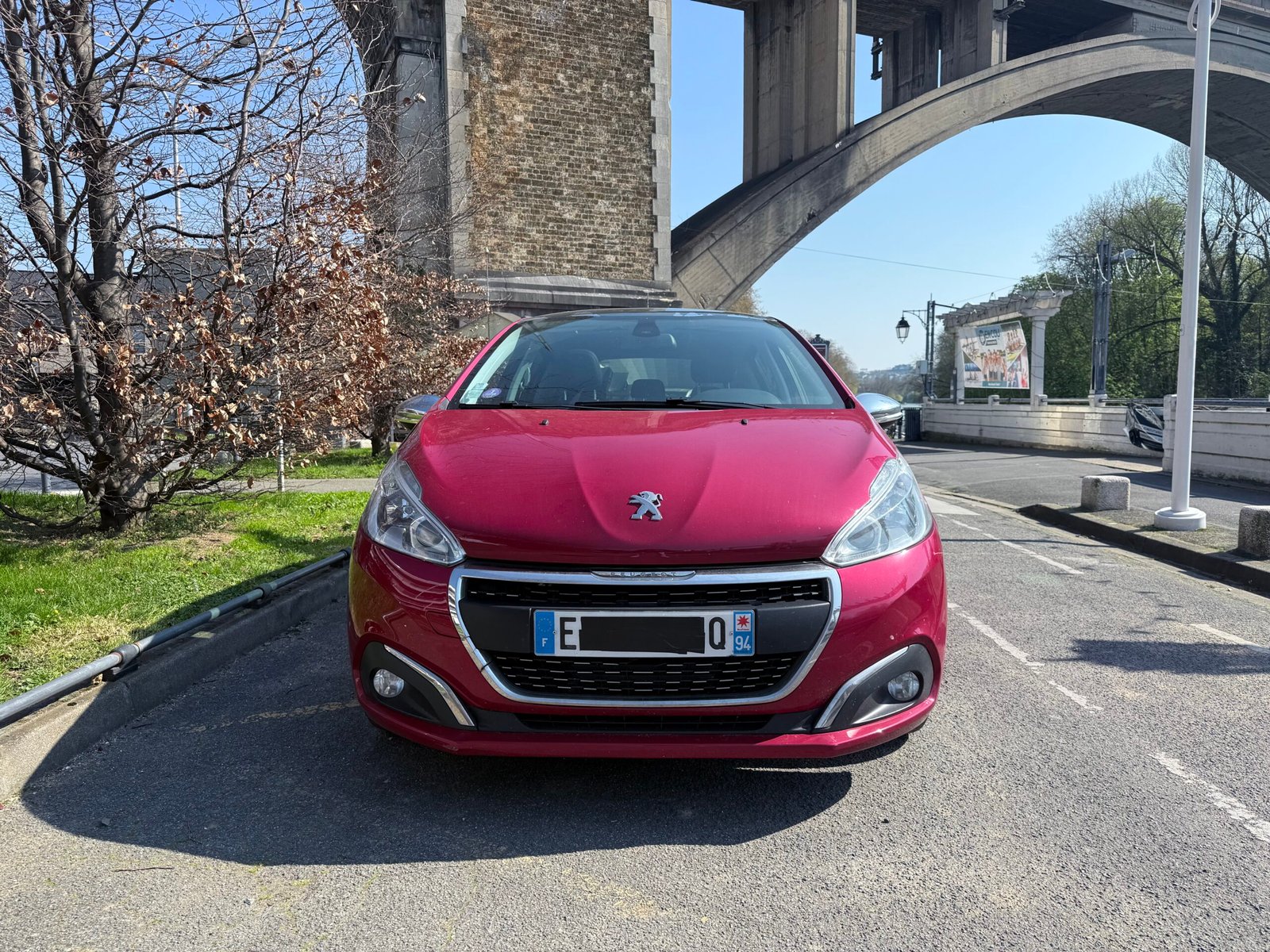Peugeot 208 Féline 1.2 Essence 110 Automatique